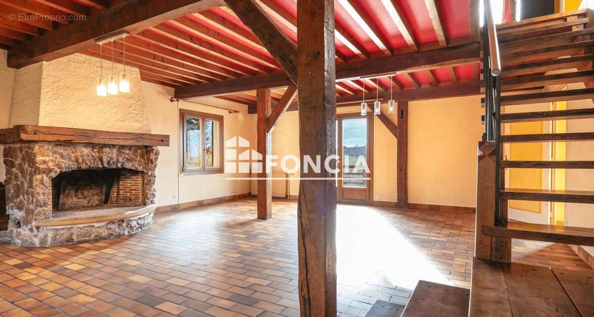 Maison à BRESSIEUX