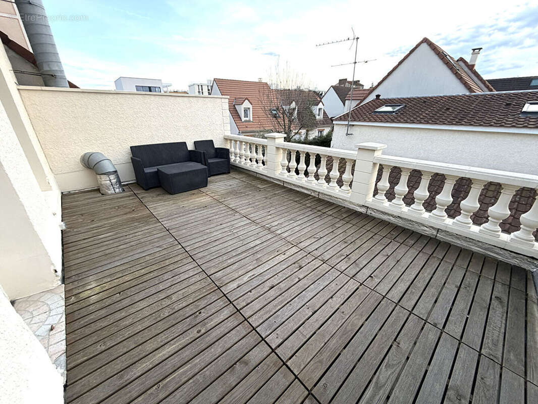 Appartement à NANTERRE