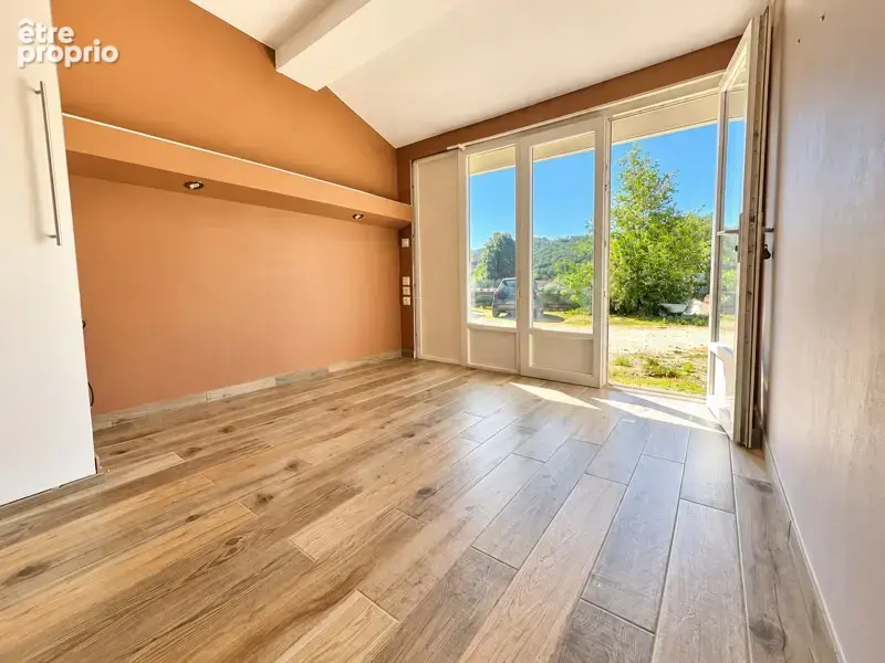 Maison de 6 pièces principales - photo 6