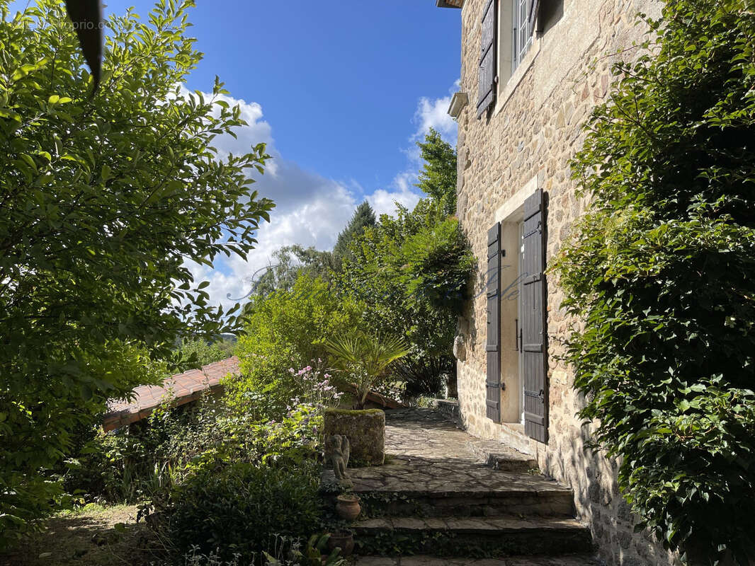 Maison à SAINT-ESTEPHE