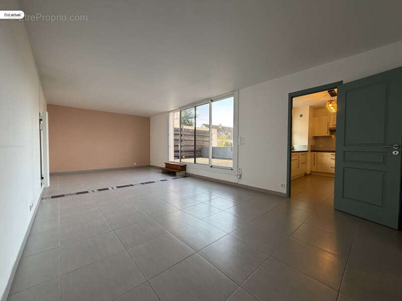 Appartement à SAULX-LES-CHARTREUX