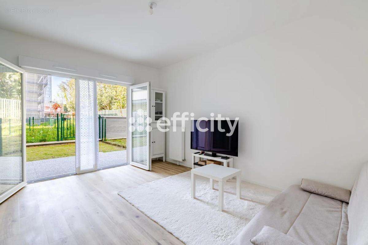 Appartement à THIAIS