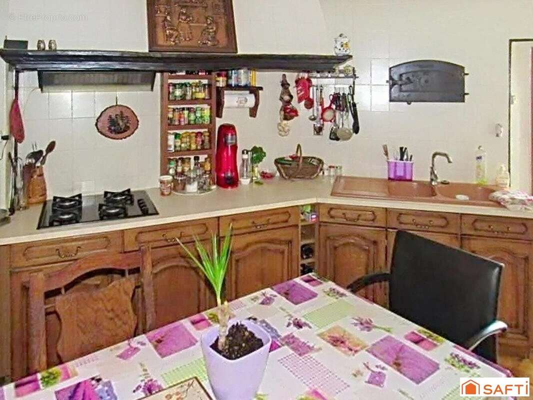 Photo 2 - Maison à VILLENEUVE-SUR-YONNE