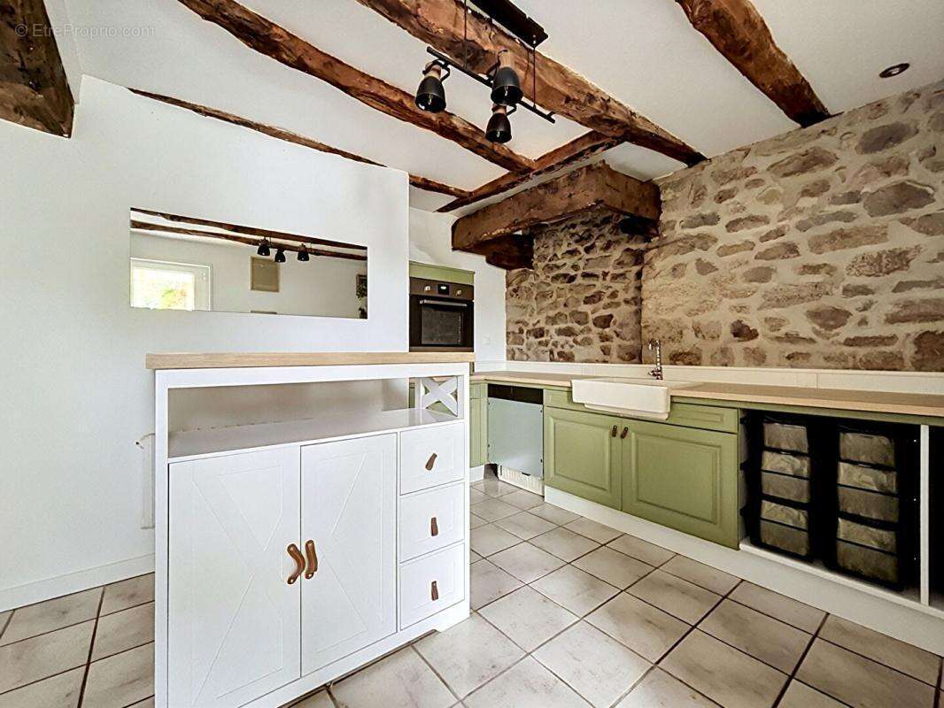 Maison à SAINT-LYPHARD