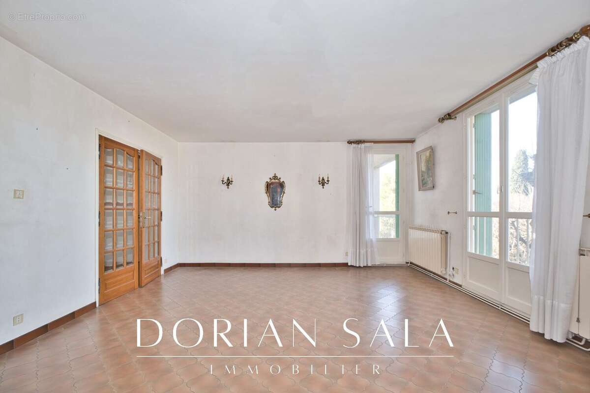 Appartement à MARSEILLE-10E