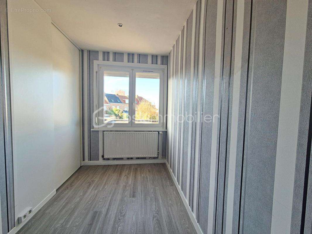 Bien rare à Hazebrouck : appartement avec jardin, garage et ascenseur privé - photo 12