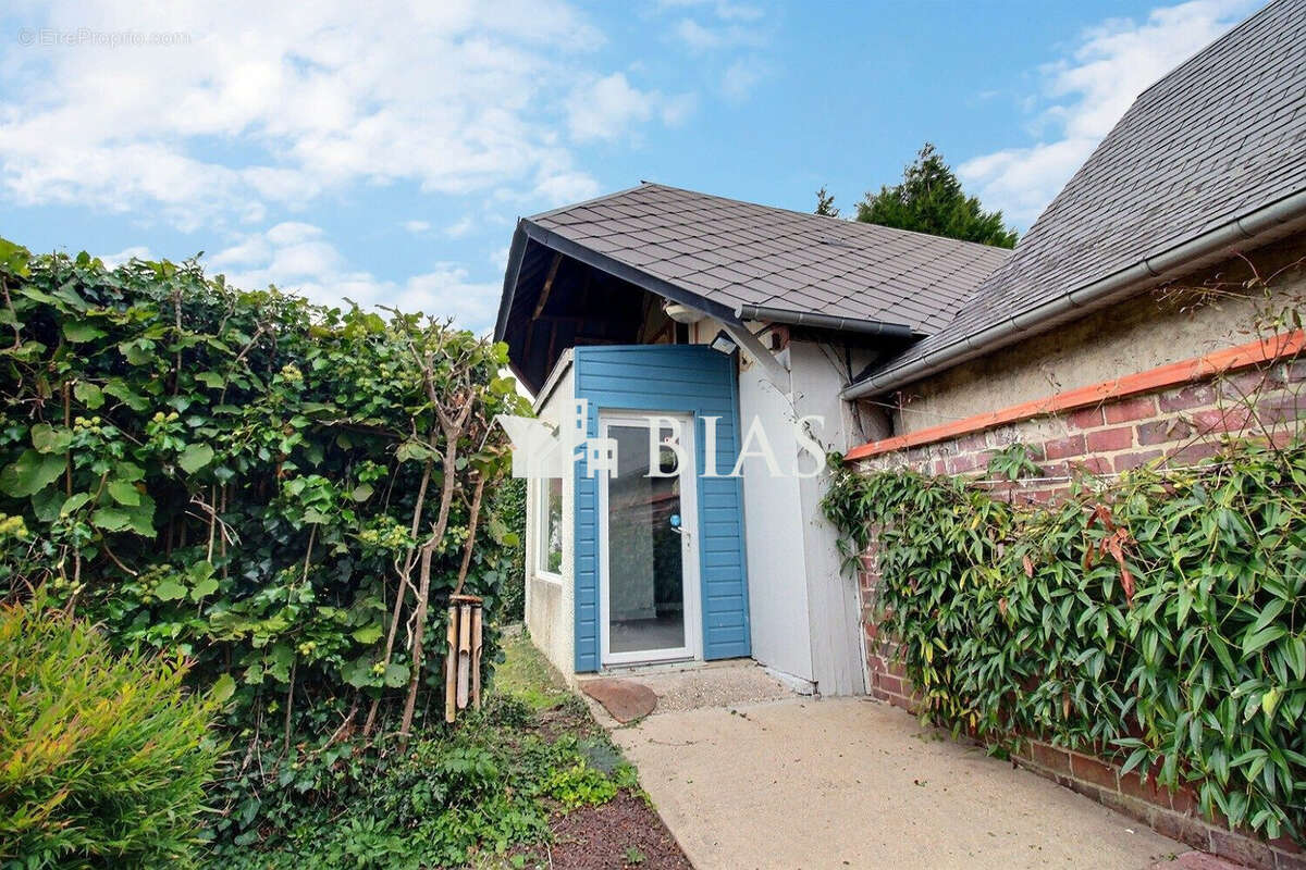 Appartement à BOURG-ACHARD