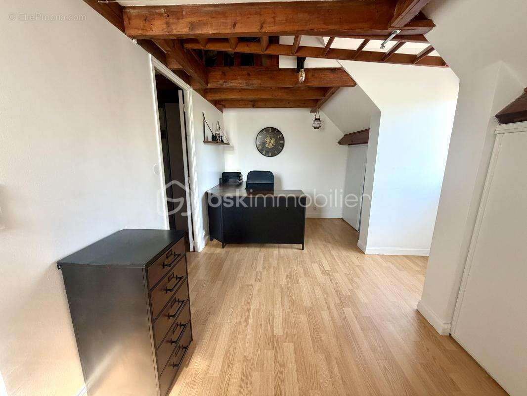 Maison divisée 110m2 – Lot arrière – T4 + T2 en duplex avec dépendance - photo 13