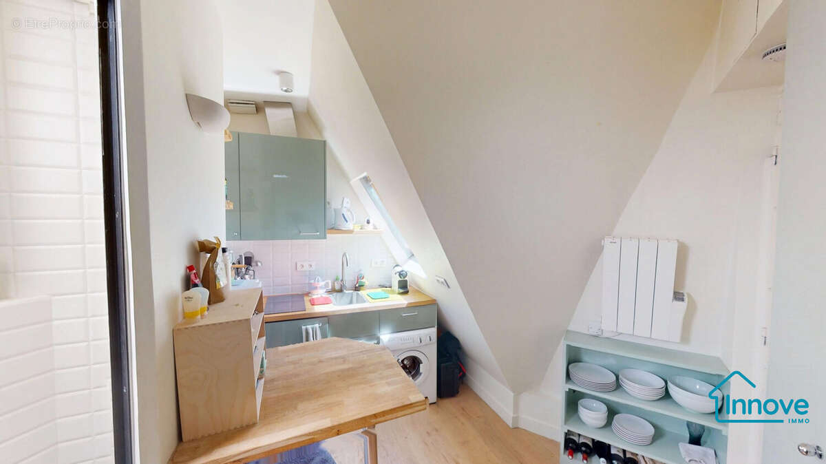 Appartement à PARIS-17E