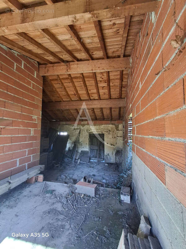 Terrain L Isle Jourdain de 293 m² - photo 4