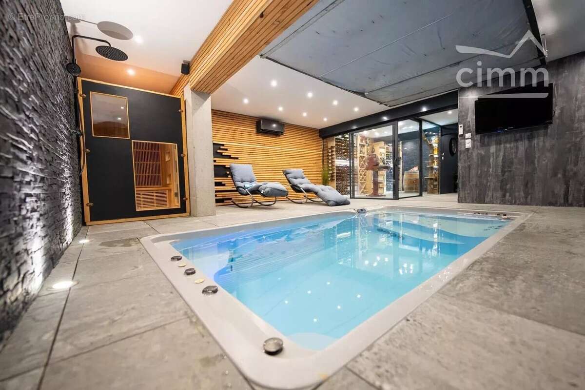 Maison à CHATEAUGAY