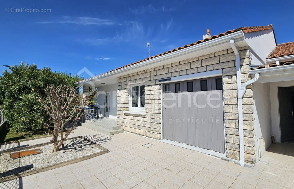 Maison à SAINT-GEORGES-DE-DIDONNE