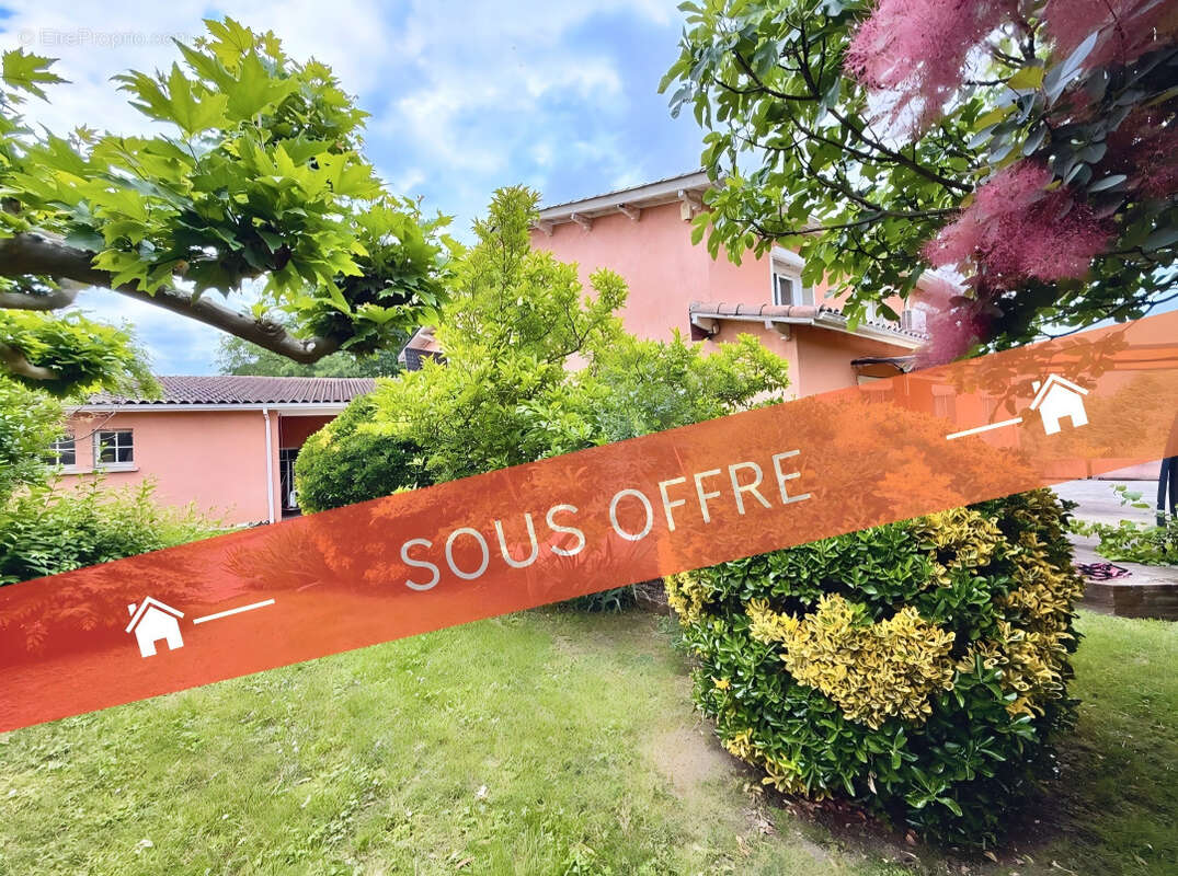 Maison à L'HONOR-DE-COS