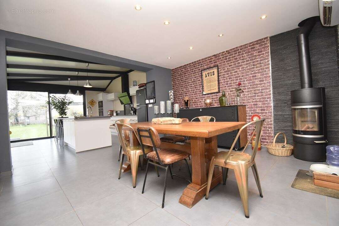 Maison 139 m² à Caudry  - photo 3
