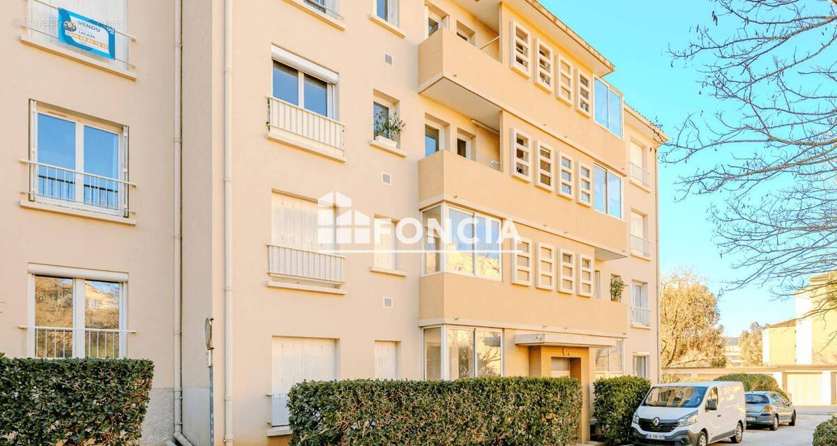 Appartement à HYERES