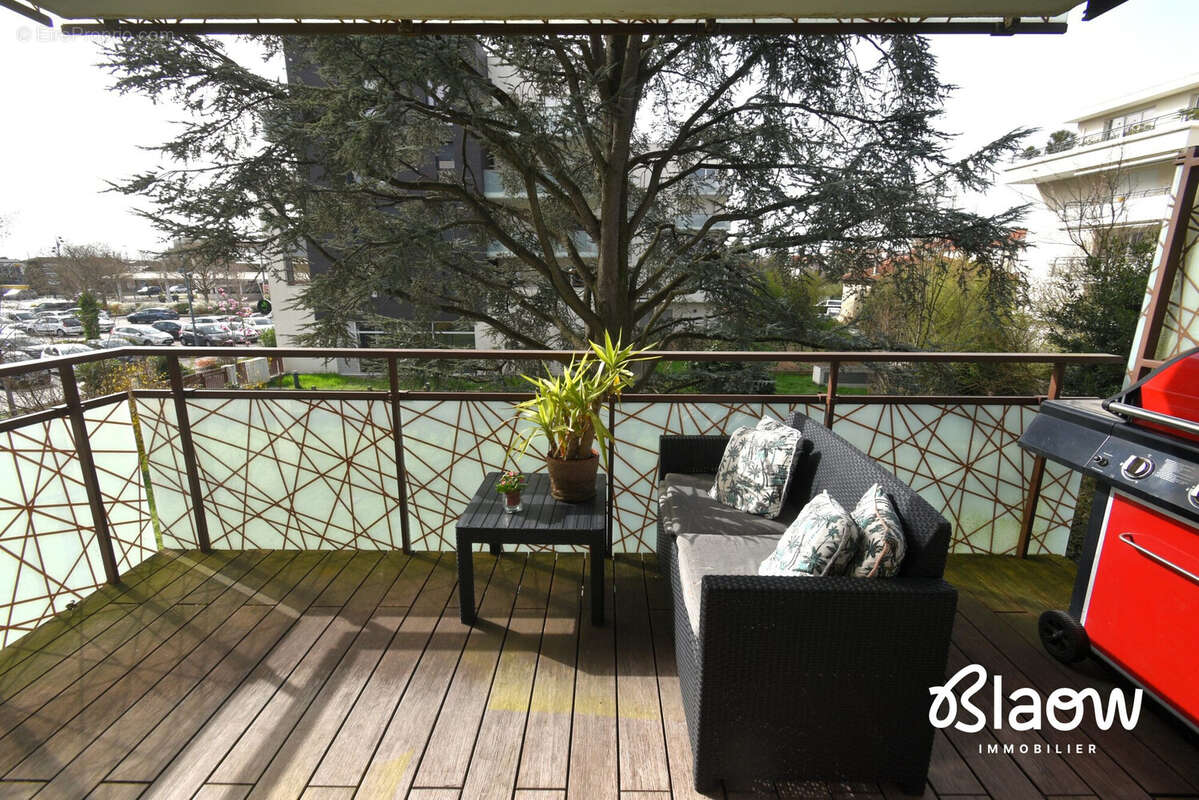 Appartement à DECINES-CHARPIEU
