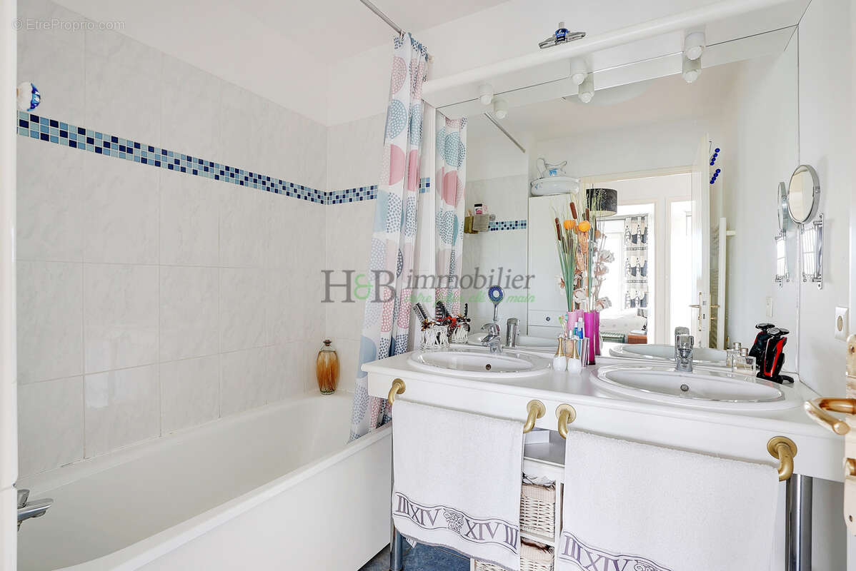 Appartement à VITRY-SUR-SEINE