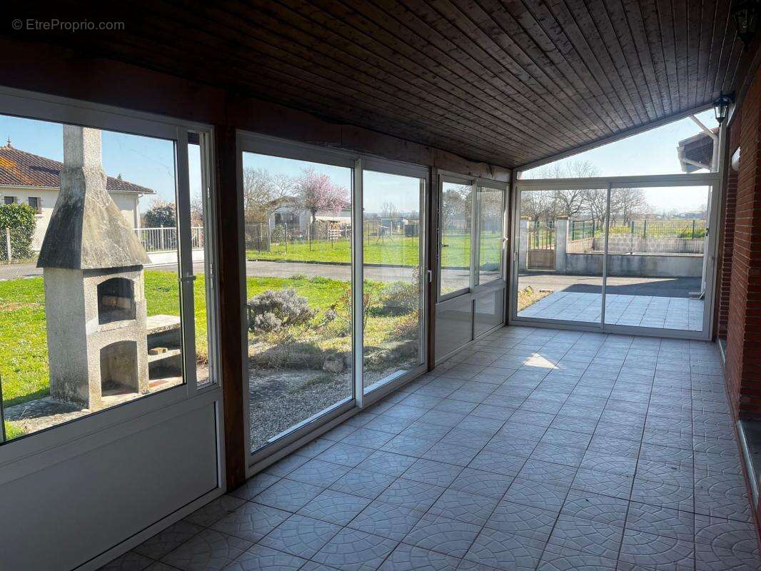 Maison à LAMASQUERE