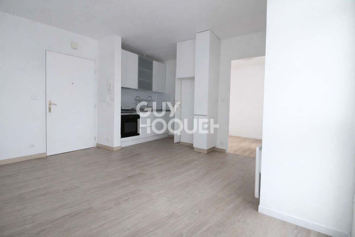 Appartement à BRIE-COMTE-ROBERT