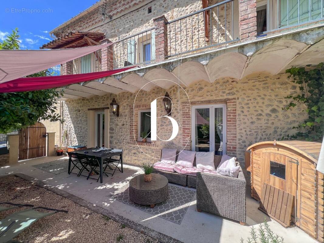 Maison à BARJAC