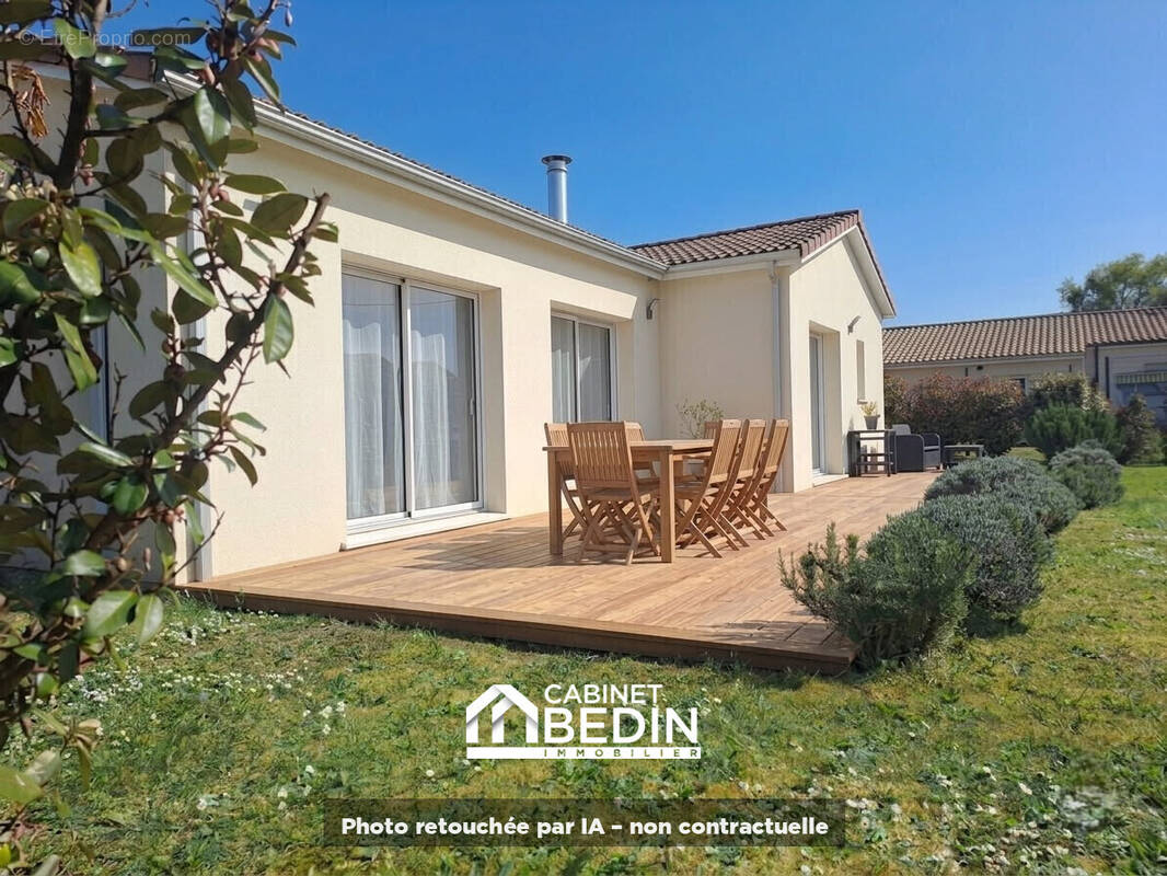 Maison 107 m² à Sadirac  - photo 1