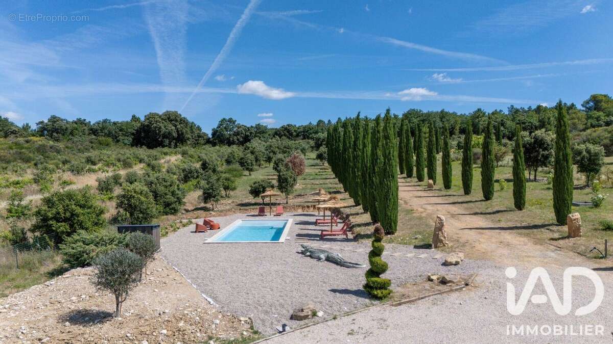 Maison 400 m² à Mondragon  - photo 7