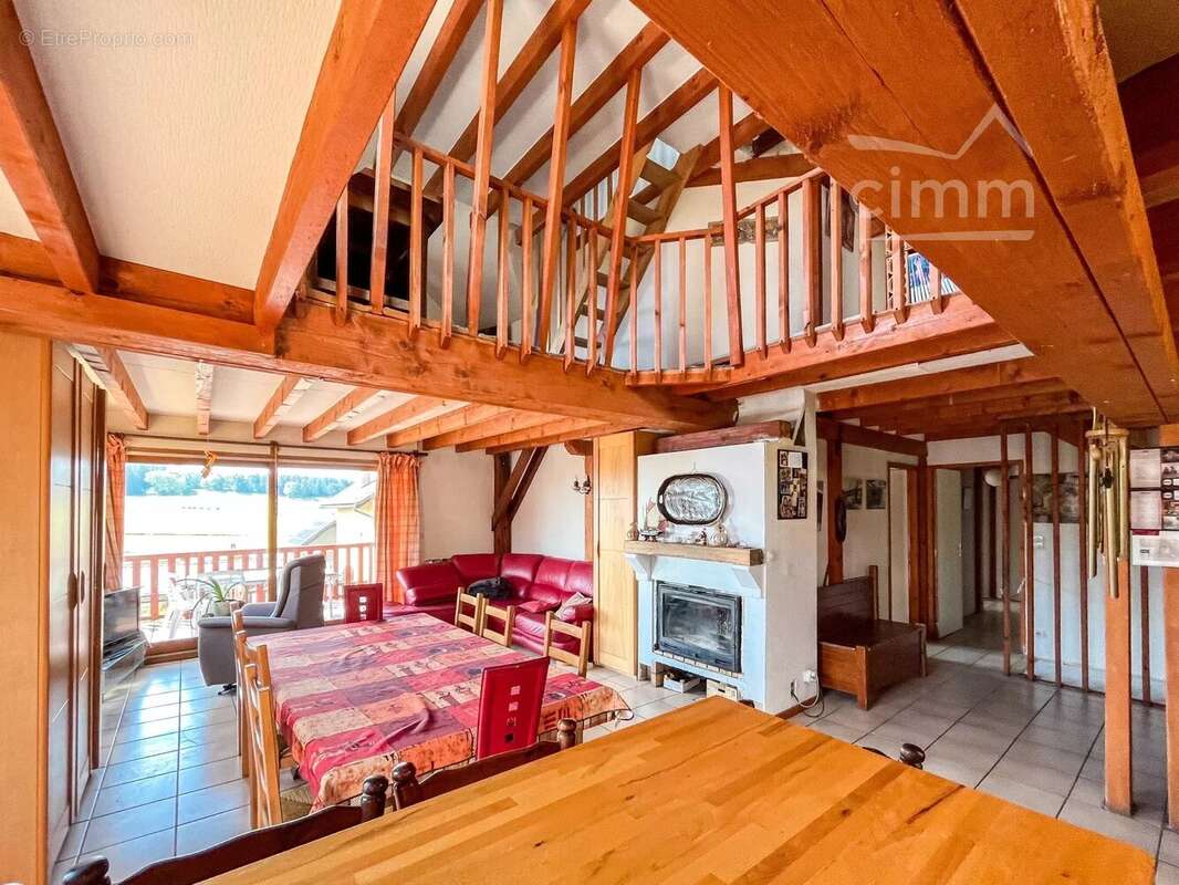 Maison individuelle rénovée en 1995 - Très belle Vue sur Belledonne - Au Calme - 8 chambres - Grand sous-sol - photo 19