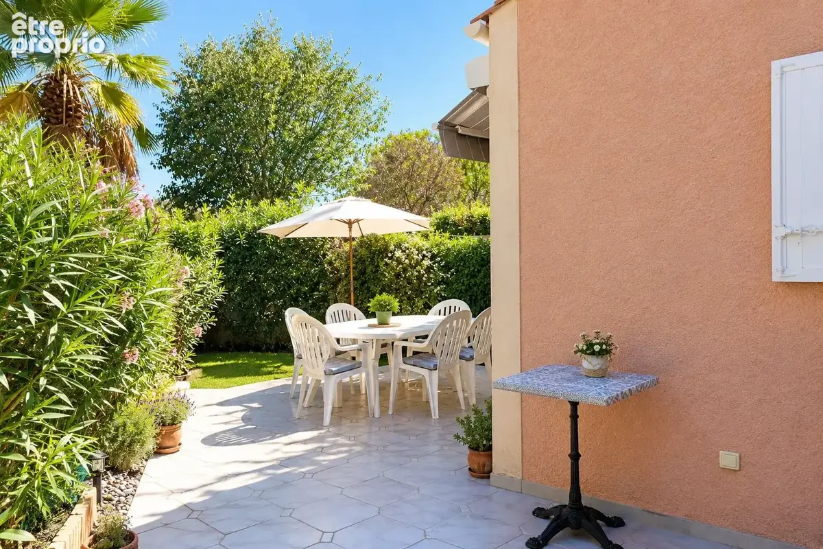 Fréjus Tour de Mare: Petite maison avec jardin plein sud et piscine collective - photo 2