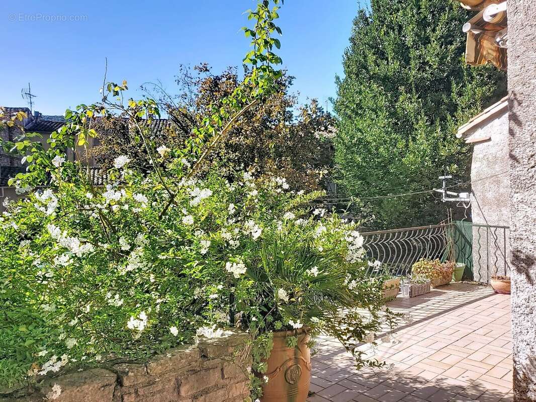Maison de village avec terrasse - photo 2