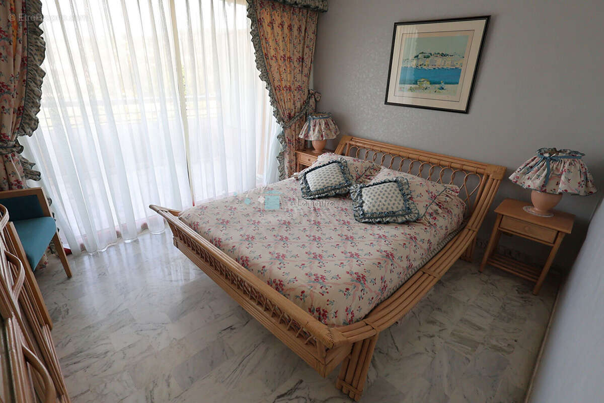 Appartement à LE CANNET