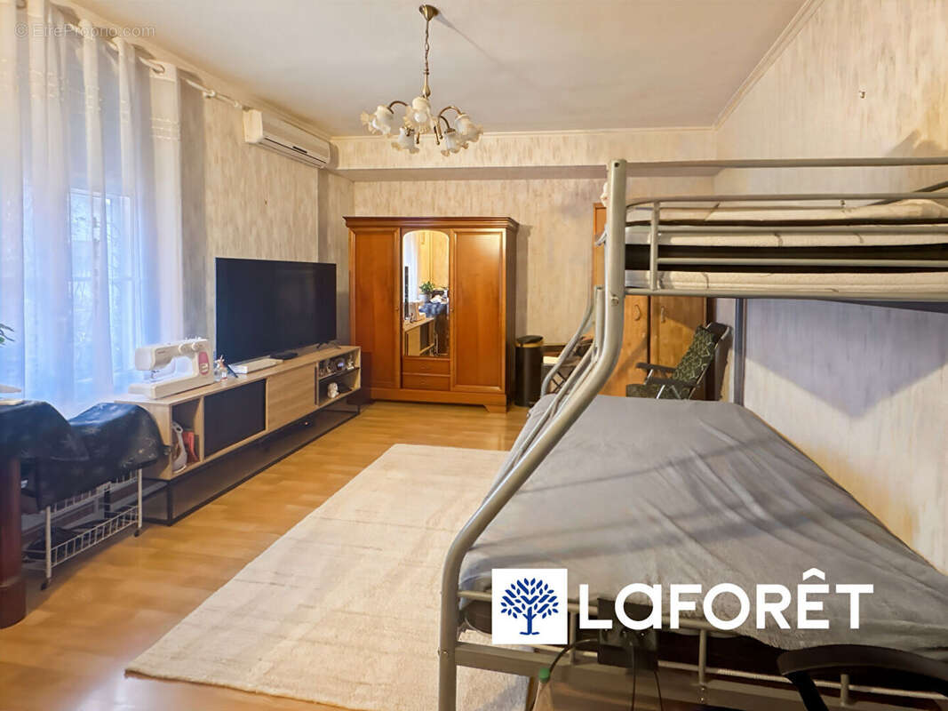 Maison à SAVIGNY-SUR-ORGE