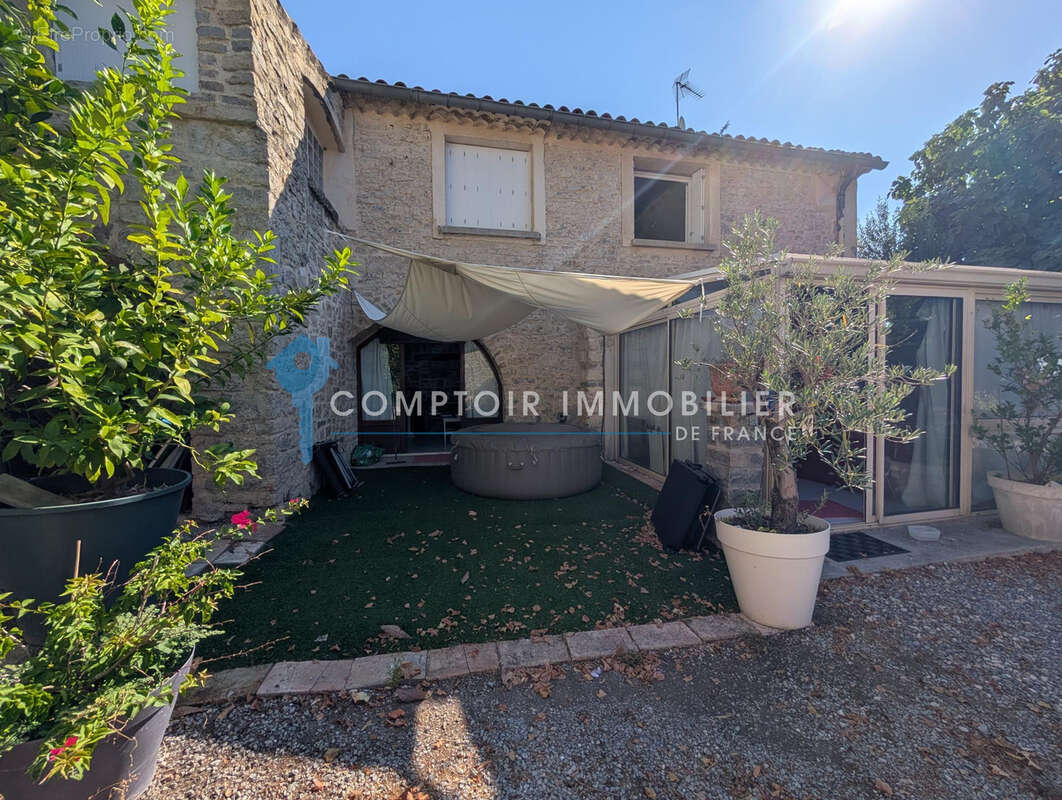 Dépt Hérault (34) - Valflaunès - À vendre - Appartement en rez de jardin T3 de 100m2, parcelle de 2000m2 - photo 3