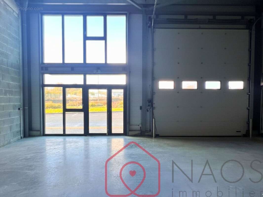 Cellule d'activité NEUVE et ISOLÉE  170 m²  emplacement stratégique Miniac-Morvan - photo 4