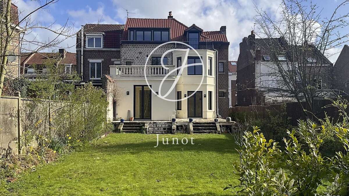 Maison à MARCQ-EN-BAROEUL