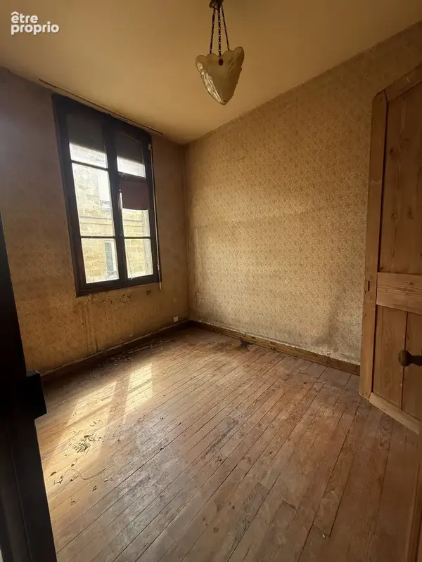 Appartement T3 à rénover avec patio intérieur - photo 4