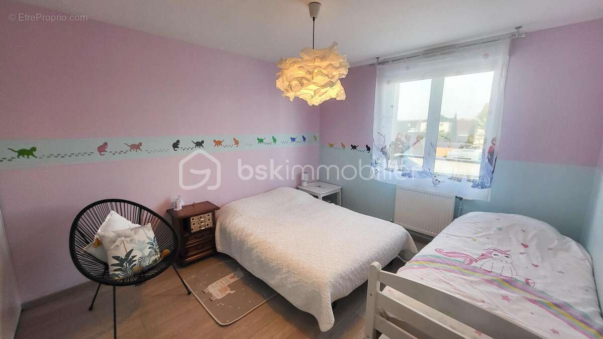 Maison à ISLES-SUR-SUIPPE