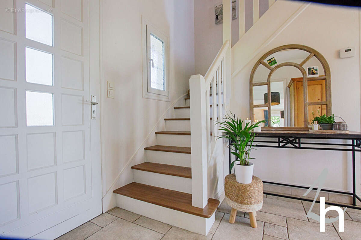 Maison à BRETTEVILLE-SUR-ODON