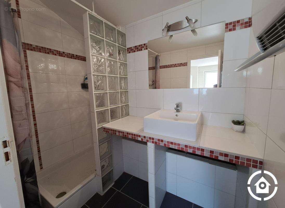 Maison en pierre - 3 chambres + appartement indépendant - 2 cha - photo 17