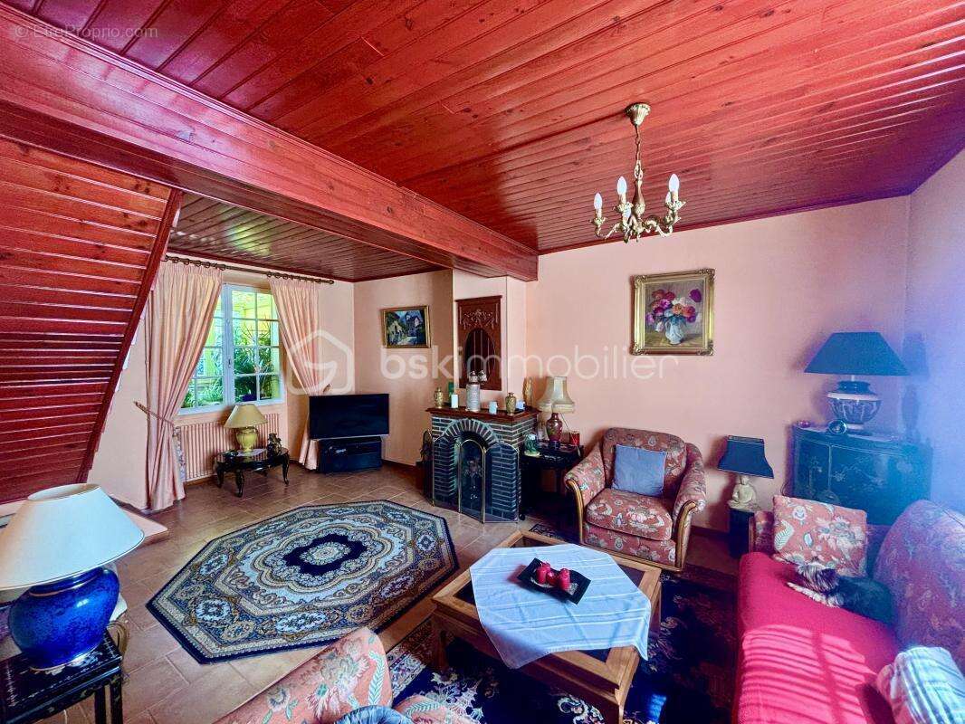 Maison familiale 135 m² – 4 chambres dont 2 suites parentales – Jardin intime sans vis-à-vis - photo 4