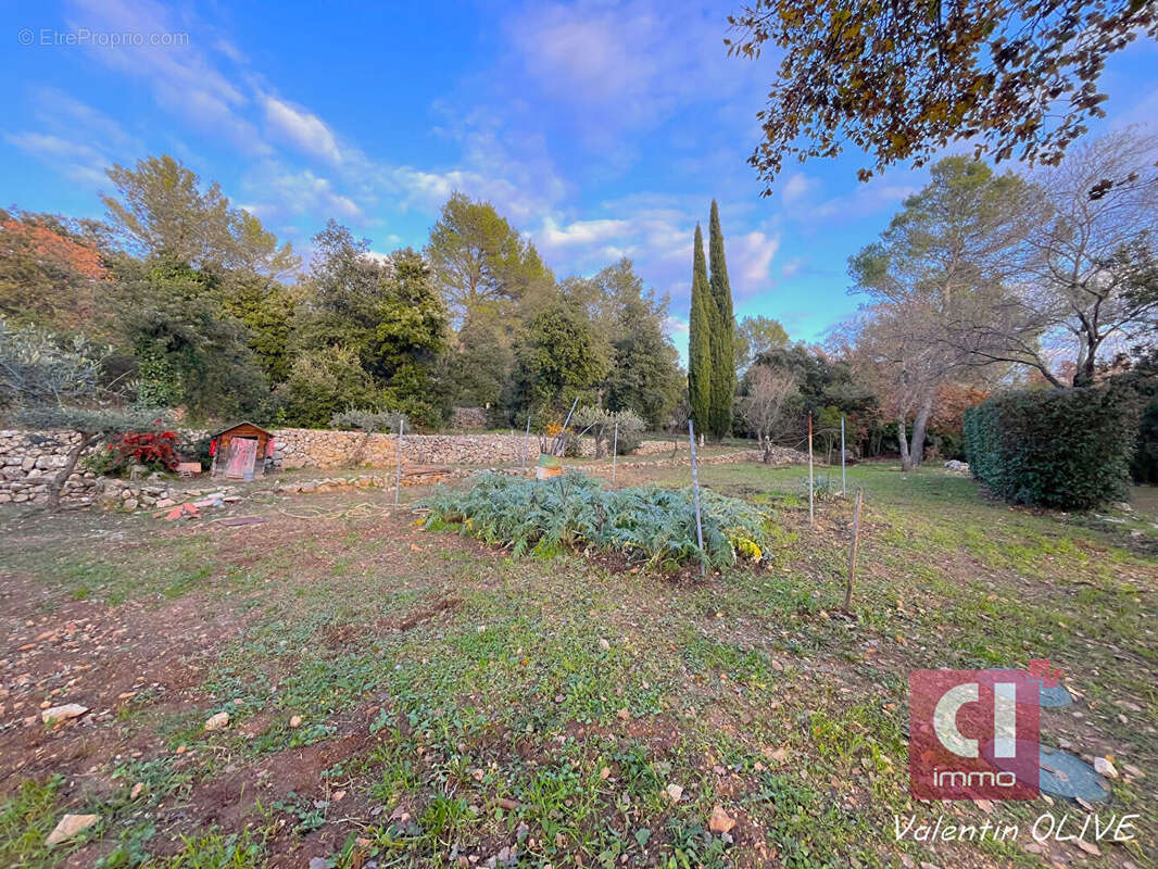 Maison à LA ROQUEBRUSSANNE
