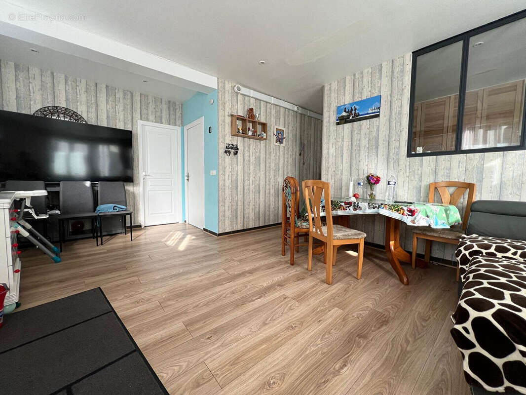Appartement à ROSNY-SOUS-BOIS