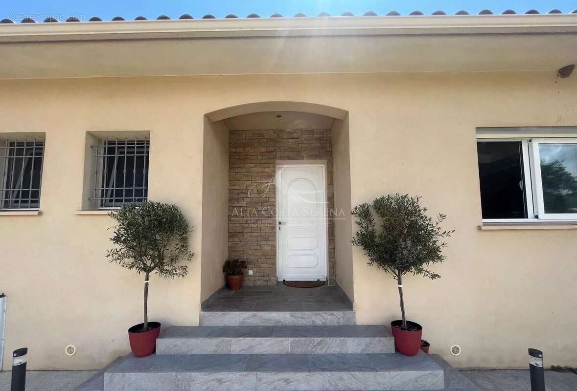 Maison à PRUNELLI-DI-FIUMORBO