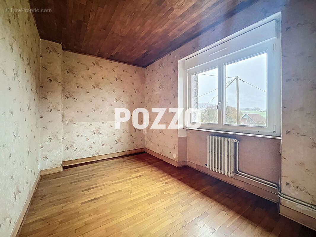 Maison à JUVIGNY-LE-TERTRE