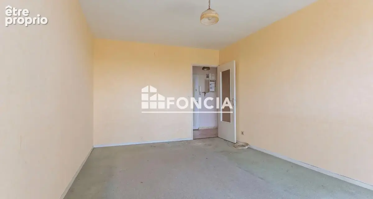 F3 de 52 m2 au  5 ème étage viry- chatillon plateau résidence les erables avec loggia de 6 m2 - photo 2