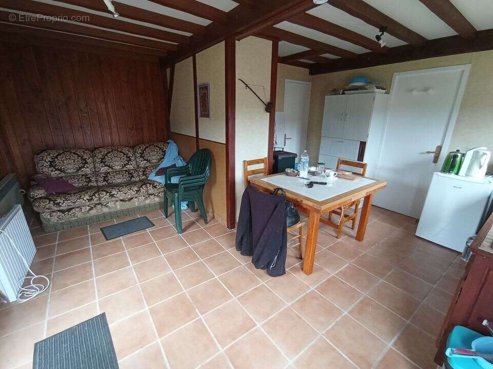 Maison à LE MAYET-DE-MONTAGNE