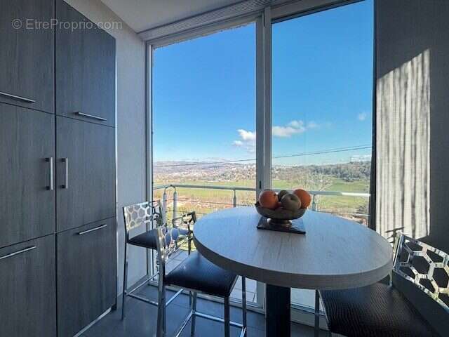 Maison à SAINT-GENEST-LERPT