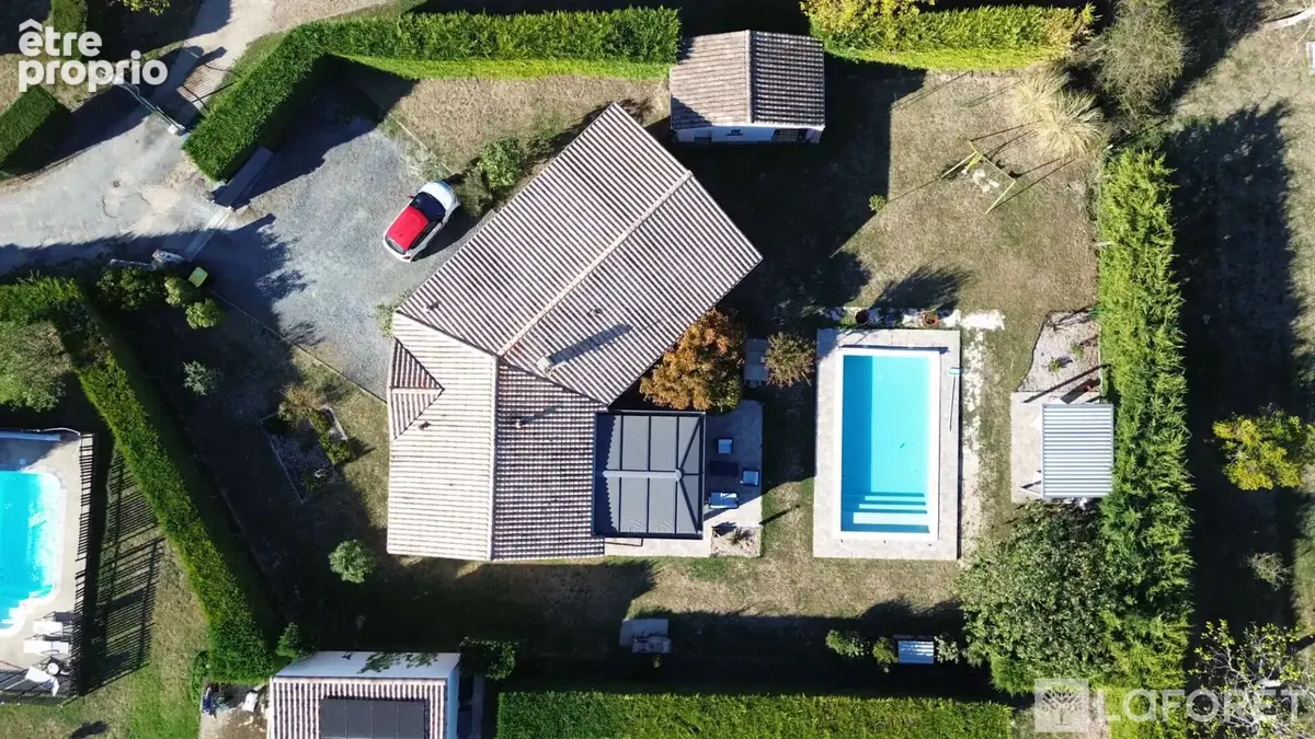 Maison rénovée avec piscine, 4 chambres et jardin clos - photo 18