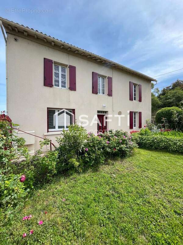 Photo 2 - Maison à SAINT-JUERY