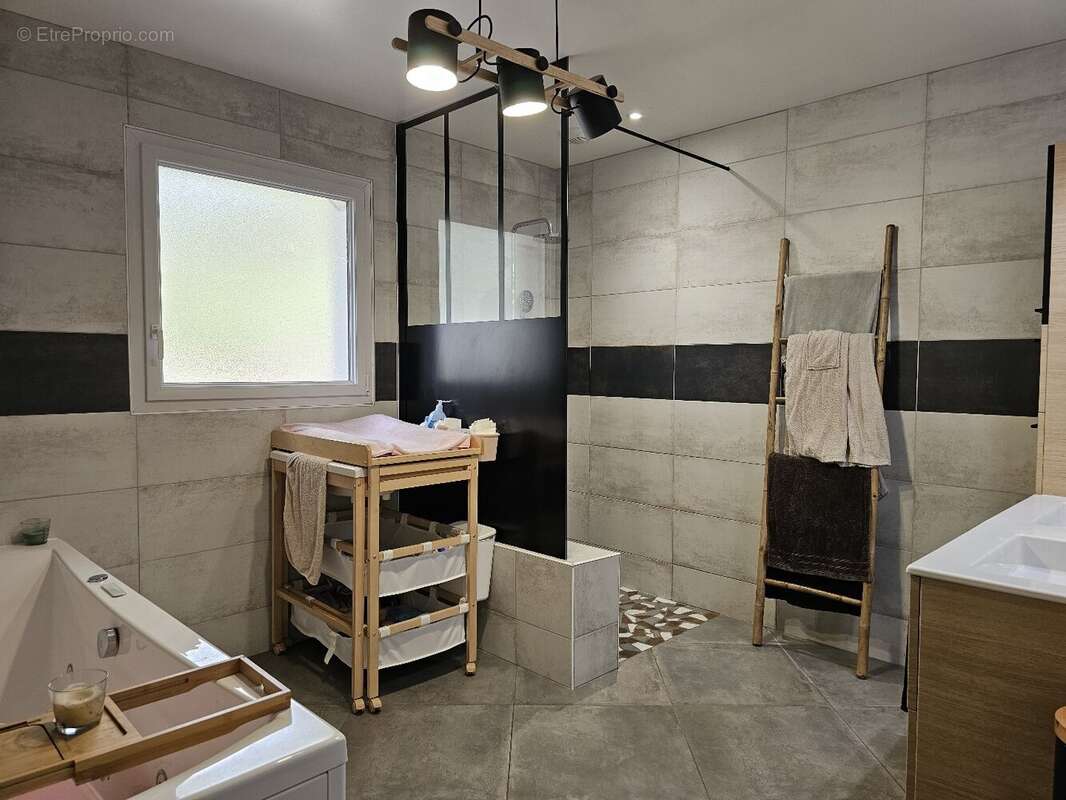 Venez poser vos valises dans cette magnifique maison de plain-pied ! - photo 8