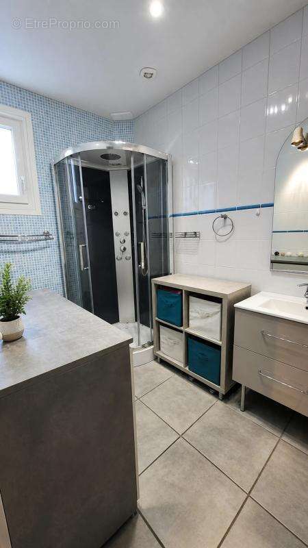 Maison de 5 pièces de 145 m² à Saint-Laurent-de-Cerdans - photo 9